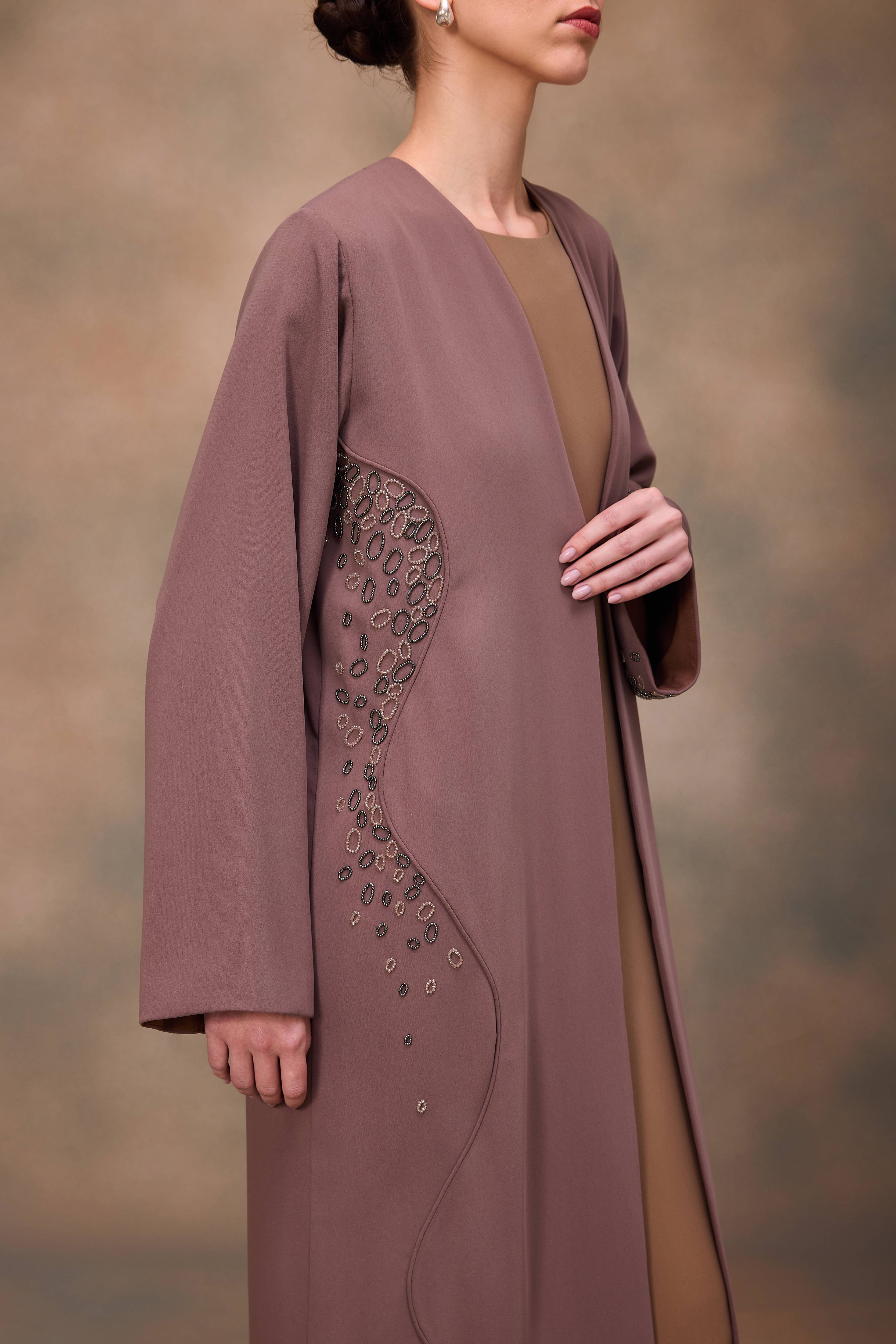 Noqya Abaya