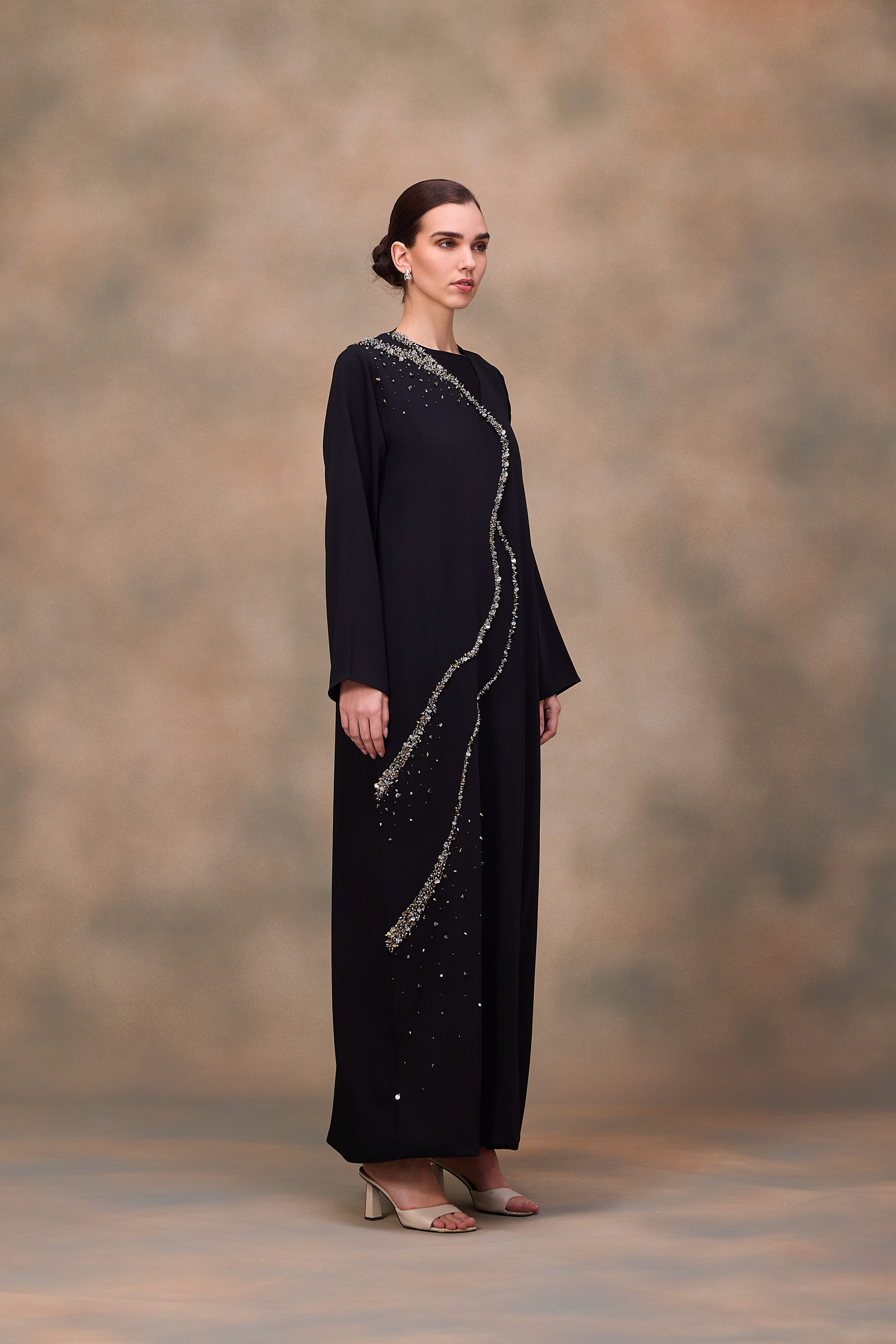 Solis Abaya